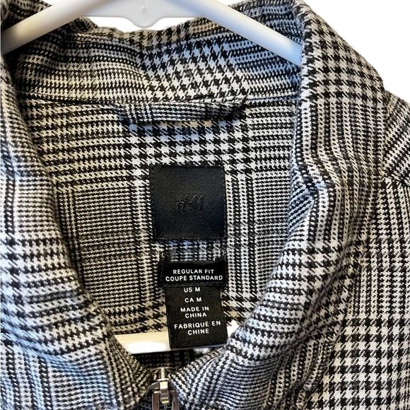 H & M, zip up jacket , medium , black and white - Picture 2 of 3
